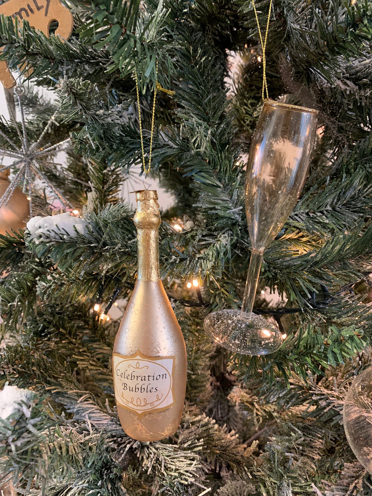Kersthangerset ( Glazen ) Celebration Bubbels fles met glas 12 cm