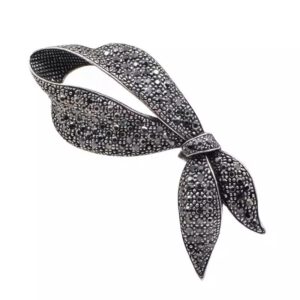 Broche Strik Strass(  5 x 2.6 cm )
