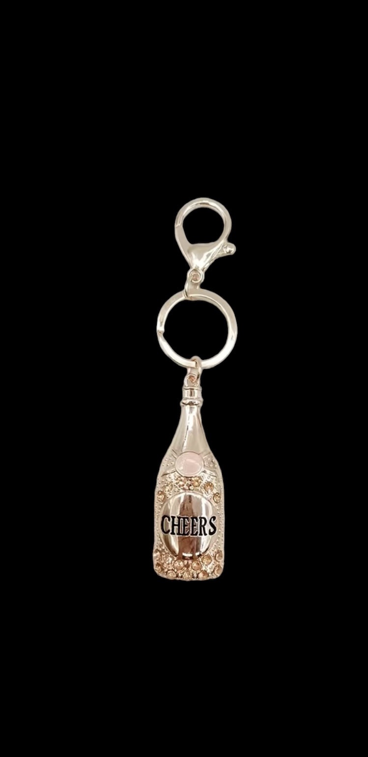 Sleutelhanger Wijnfles Cheers ( Roze) 7.5 x 2.6 cm