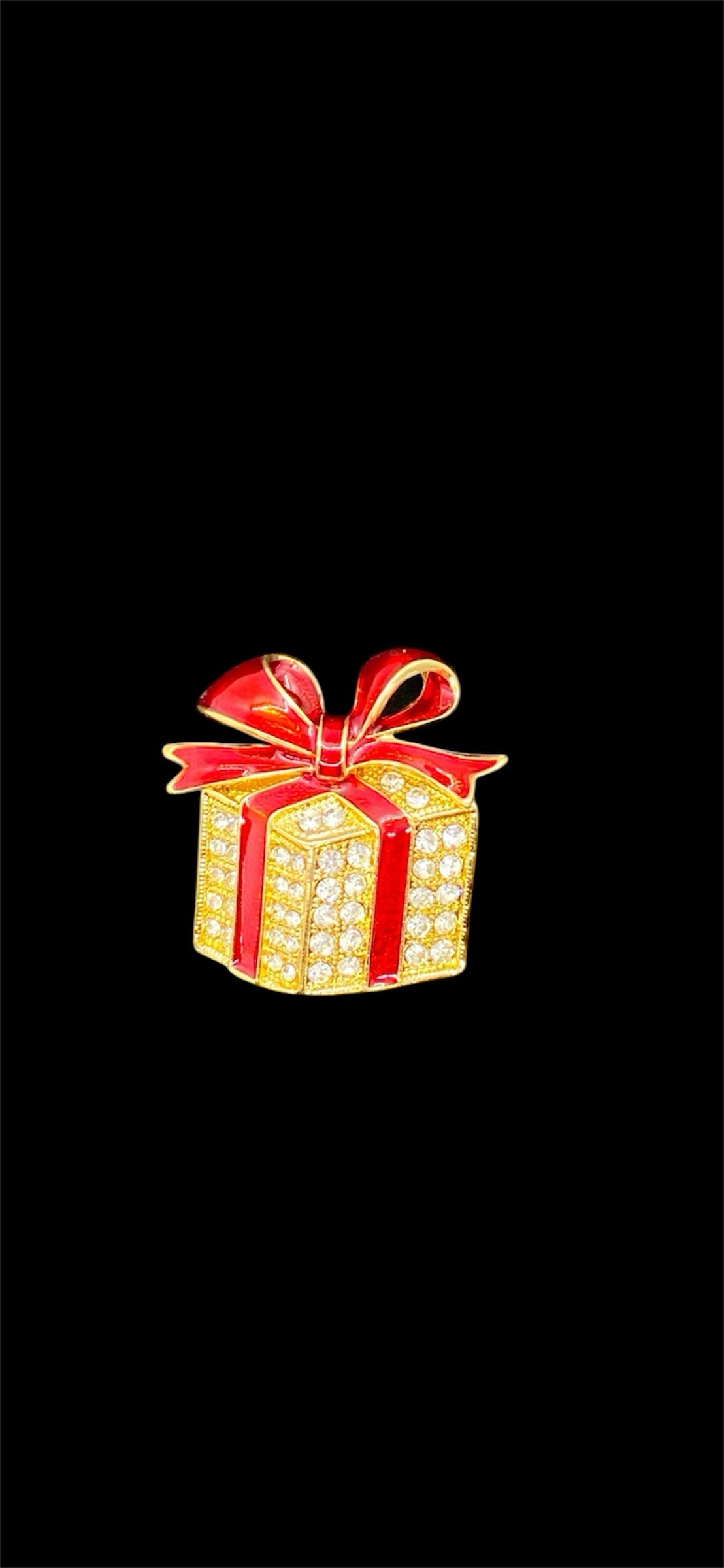 Broche Cadeau Strass goudkleurig ( 4.4 x 4.4 cm )