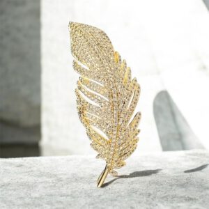 Broche Strass Veer Goudkleurig (6.5 x2.5 cm)