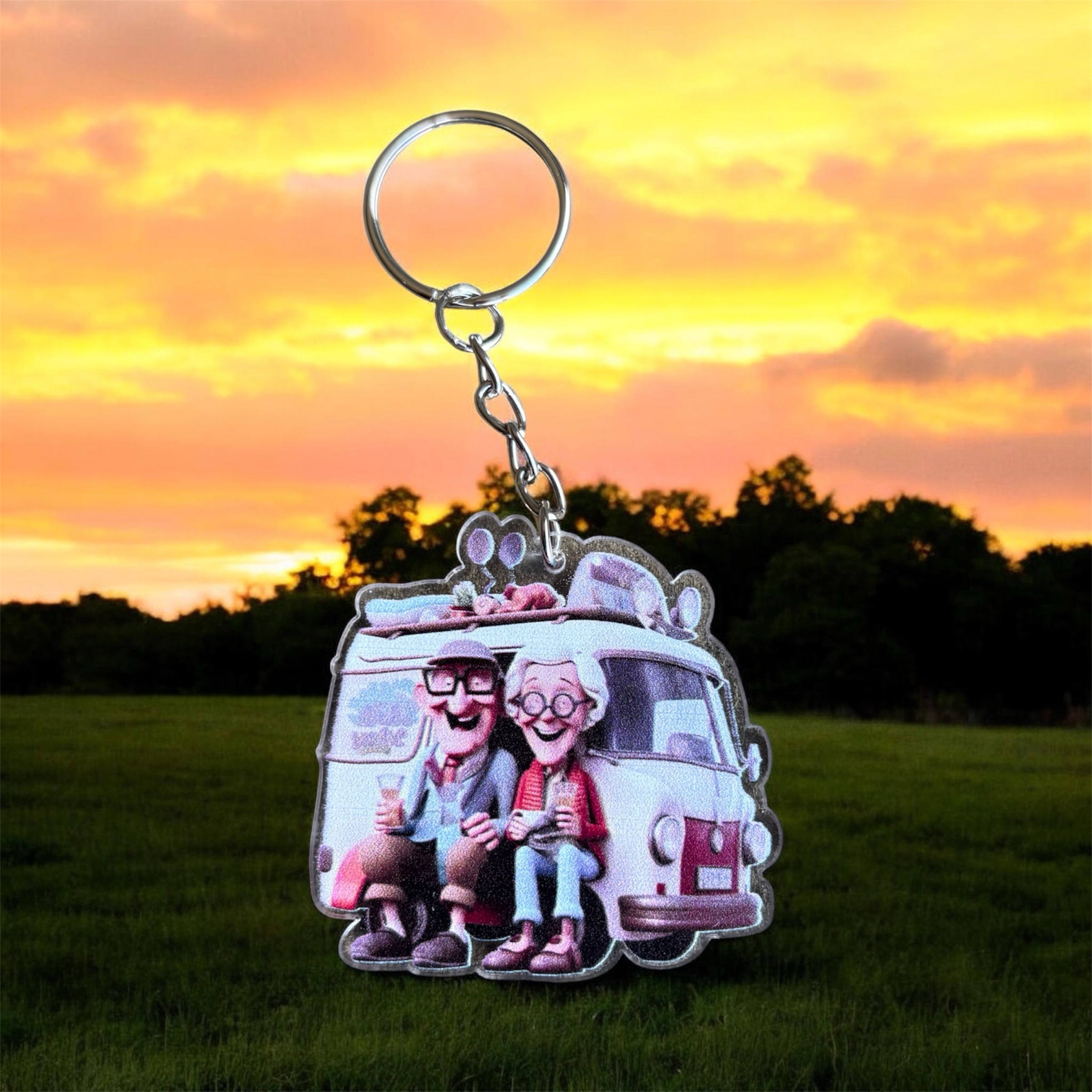Sleutelhanger Camper met Opa en Oma ( Acryl Plat model ) 5 x 5 cm - Afbeelding 2