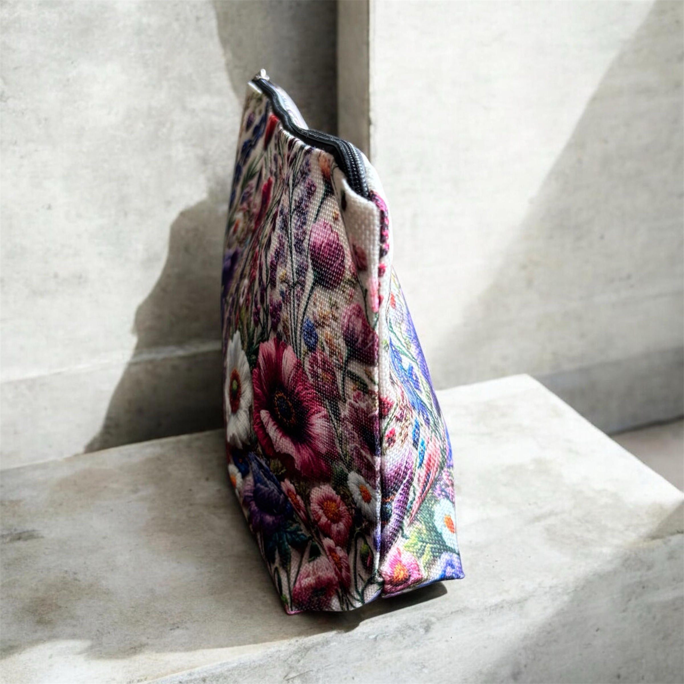 Stoffen Toilettas Bloemen met rits (make-uptasje, etui of reisetui ) 23.5 x 17.5 x 6 cm - Afbeelding 2
